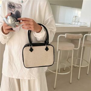 Günlük Akşam Çantaları Crossbody Çanta Gelişmiş Tasarım Suyu Ekleme Tek Omuz Çanta İşe Gidiş Niş Örme Basit Çok Yönlü Küçük Meydan