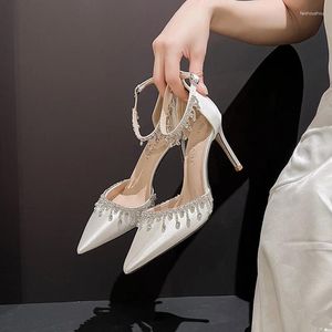 Sapatos Sandin Sandin Sandin Wedding White One Line Strap Moda Saltos altos Temperamento Black Tassel Tassel feminino 8893 860