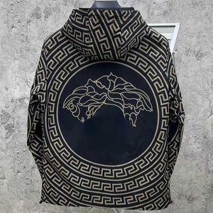 Giacche da uomo Giacca casual da uomo Medusa Stampata con cerniera Giacche con cappuccio Felpa di design Cappotto cardigan da uomo Frangivento hip-hop Allentato reversibile