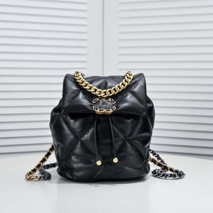 High-end designer Luxury women's backpack Fashion classic leather with metal chain high capacity Adequate for daily use