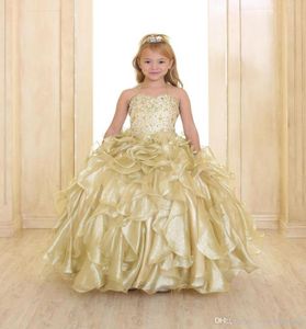 2020 funkelnde Mädchen-Festzug-Kleider Gold Prinzessin Spaghettiträger Kristallperlen Rüschen Organza Ballkleid Blumenmädchenkleider Wi5456914