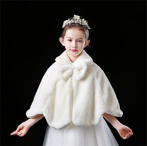 2024 Bestsäljande nya Autumn Winter Children's Shawl Fashionable Jackets Premium Imitation Fur Cloak Girl's White Coat