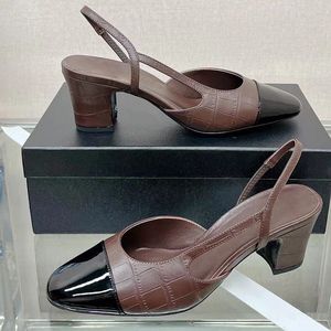 Vendita calda Sandali con tacco alto da donna Designer di passerella Slingback in vera pelle con motivo in pietra Nuovi colori Sandali in pelle con vestito da festa femminile Mujer