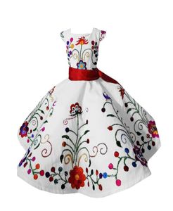 2022 Białe mexian dziewczęta suknie konkursowe Quinceanera mini suknie balowe satynowe kwiaty haft haftowy 16 sukienki nastolatki ślub 5435106