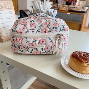 Cosmetic Bags Korean Flower Square Makeup Bag For Girls Portable Large Capacity Travel Toiletry Pattern Make Up