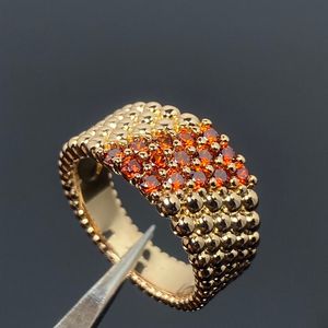 Luxus-Bandringe, 4-blättriges Kleeblatt, Blumen-Charm-Ring, fünfreihige runde Perlen mit Diamanten, Perlenfarbe, Gold, Silber, Rosenrot, Designer-Schmuck für Frauen