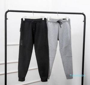 DesignerBlack Gray Tech Fleece Sport Pantsスペースコットンズボンの男性ボトムズジョガーズテックフリースカモランニングパンツ3色Asia4340040