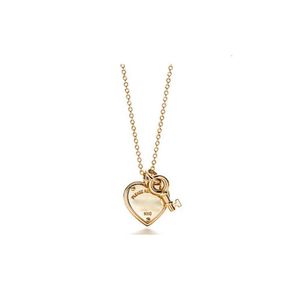 Designer Classic S925 Sterling Silver Heart Key Gold Plated Diamond Necklace Popular Love Pendant Collar Chain EJHW