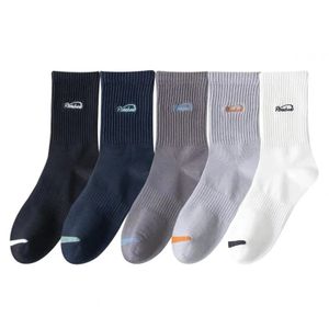 5Pairs Solid Color Sport Fashion Trend Unisex High Tube Socks Sweatabsorbing Autumn Winter Breathable Embroidery Vintage sock 240117