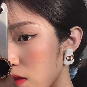 패션 채널 보석 New Earrings C 가족 흰색 불규칙 에나멜 귀걸이 S925 은색 바늘 황동 귀걸이