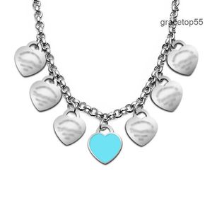 2024 Fashion Jewelry Designer Tiffanyitss Pendant Halsband Lyxiga smycken Rostfritt stål Peach Heart T Home Korean 7heart Letter Titanium Necklace Simple 1 G1NX