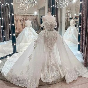 Atemberaubende Bride 2024 Weiße A-Linie Brautkleider Prinzessin Arabisch Luxuriöse Kristalle Spitze Brautkleider Meerjungfrau Perlen Brautkleid Nach Maß