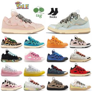 Fashion Platform Brand Leather Curb Sneakers Designer Casual Shoes Women Mens Embossed Mother and Child Graffiti Rubber Sole Sneaker White Black Pink Blue Trainers