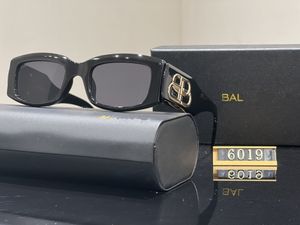Geometri Tasarımcı Maske Güneş Gözlüğü Kadınlar İçin Erkekler Lüks Eyewaer Plaj Gogle Kıdemli Gözlükler UV400 Gözlükler Çerçeve Vintage Metal Jumbo Güneş Gözlükleri Kutu