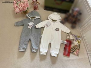 Nya spädbarn Jumpsuits Hooded Boys Girls Zipper Bodysuit Storlek 66-100 Plush Interior Design Nyfödd baby Crawling Suit Jan20