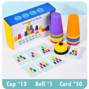 Sortieren, verschachteln, stapeln, Spielzeug, Montessori-Spielzeug, Stapelbecher, Spiel mit Karte, pädagogisch, intellektuell, Aufklärung, Farbkognition, Logik, Training für Kinder