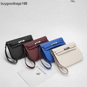 Designer-Tasche, handgefertigt, neuer Stil, silberfarben, Schnallenform, klein, quadratisch, vielseitig, diagonal, Handflächendruck, Tot-Leder, Handheld für m