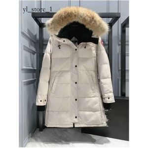 Winter Down Jackets Real Coyote Fur Mens Jacket Womens Down Hooded Warm Parka Men Canadas Goose Jackets Letter Print Clothing Winter Women White Fox Down Jacket 7489