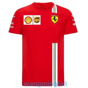 2024 NOWOŚĆ MODEL MĘŻCZYZN T-shirty projektant F1 Racing Casual Hoodless Lose Fit Ordinary Red Cartoon Animation Młodzieżowe T-shirt