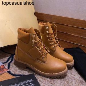 JC Jimmynessity Choo Women and for Men Luxury Design Couples Boots Comfortable Fashionable Martin Snow Waterproof Travel