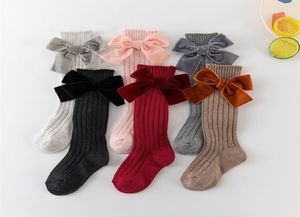 Mode barn strumpor med bågar baby flickor knä hög socka bomull mjuka småbarn långa strumpor för barn prinsessan sock 1878 z29940639