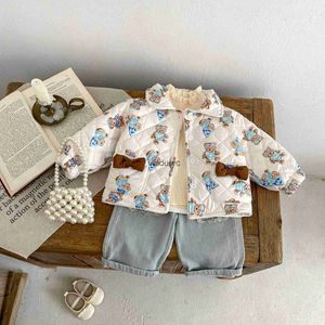 Jackets Winter New Newborn Baby Cute Bear Print Coat Long Sleeve Infant Warm Padded Jacket Plus Velvet Thick Toddler Girl Clothes H240508