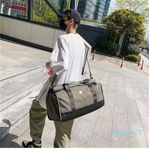 LU DUFFEL BAG MULTIONECTION NYLON TAJNIEJ STAPOWANIE LL Torby LL Duże S Unisex Travel Gym Worki do ćwiczeń Worki bagażowe 7 Kolory z tagami