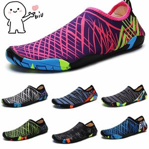 Pantofole firmate Uomo Donna slider Foam Runner Vermiglio Minerale Blu Onice Sandali puri Ocra Osso Resina Zoccolo Deserto Ciabatte Ararat