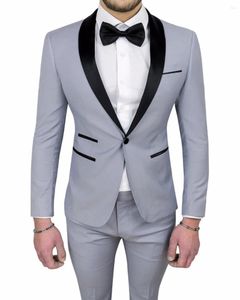 Abiti da uomo Grigio chiaro Matrimonio per uomo Custom Made One Button Groomsman Abito da uomo Smoking dello sposo Prom Blazer Set Giacca Pantaloni