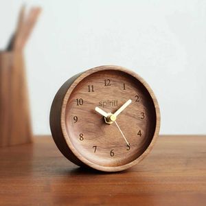 Desk Table Clocks Solid Wood Digital Table Alarm Clock Desktop Timepiece Watch 2022 New Year Gifts Home Craft Ornaments Mute Round Needle Clocks YQ240118