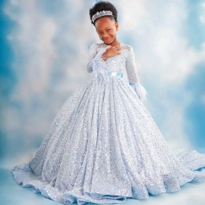 Skyblue Sparkling Flower Girl Dresses Feathered långa ärmar spetsar Tiered Tulle Ball Gown Princess Flowergirl Girls Birthday Party Daughter and Mother Dress CF016