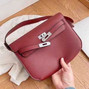 designer handväska depeches kele palm tryck postman väska underarmsäck kohud kvinnors Bordeaux vin röd liten axelväska presentpåse avancerad känsla