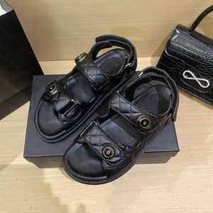 Sandali firmati Pelle di vitello alta cristallo Scarpe da donna di qualità Scivoli Scarpe casual Piattaforma trapuntata Pantofola da spiaggia estiva Fiocco perla su tela nero bianco taglia 35-40