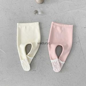 Trousers 2023 Winter New Baby Girl Plus Velvet Thick Pantyhose Infant Leggings Toddler Warm Pants Newborn Fleece Clothes 0-24M H240508