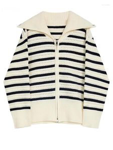 Women's Knits Beige Stried Big Size Knitting Cardigan Sweater Loose Fit V-Neck Long Sleeve Women Fashion Spring Autumn O836