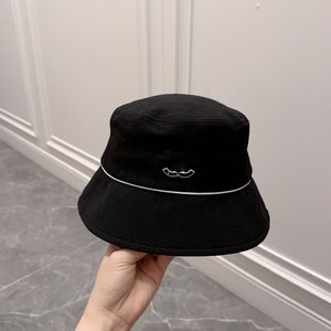 Cappello da pescatore da donna più giovane di cento lettere con insegna in metallo protezione solare esterna cappello da spiaggia casual a tesa larga cappelli alla moda in tinta unita