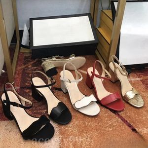 Sandálias femininas clássicas de salto alto, sandálias de couro envernizado, fivela de cinto de metal, salto grosso 10cm, nude, preto, vermelho, sapatos de festa gladiador