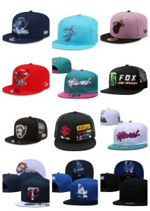 قبعات كرة السلة مصممة جميع شعار الفريق القابل للتعديل snapbacks مجهزة قبعة التطريز شبكة الأزياء