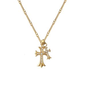 2024 Designer Brand Cross Ch Necklace for Women Chromes Diamond Inlaid Double Gold Lovers Bamboo Sweater Chain Heart Men Classic Jewelry Pendant Neckchain Ojfr