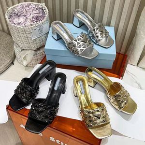 Summer Mules Beach Slipper Designer Sandal Women Sandals Slides Luxury Crystal Sandals Mid-Heels Cotton Fabric Straw Casual Slippers Comfort Slippers Triangles