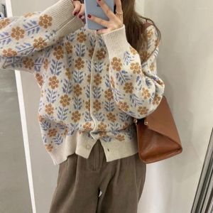 Kvinnors stickor Autumn Cardigan Kvinnor Söt stickad tröja Mysig Preppy Ulzzang Söt Holiday Loose Knitwear Coat Thicked Pull Femme 2024