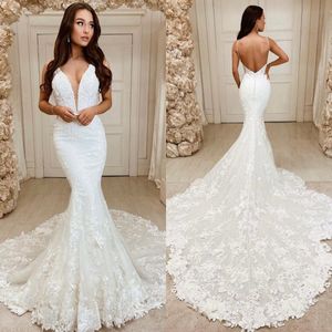 Lacefull Mermaid Wedding Dress for Bride Illusion V Neck Sweep Train Beaded Appliced ​​spets brudklänningar för äktenskapsklänningar Designers GOWN NW068