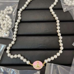 Viviennelies Magnetic Buckle Emamel Pearl Necklace Saturn Pearl CollarBone Chain Three Colors Designer Jeweler Westwood For Woman High Quality Holiday Gifts