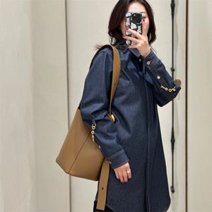 Designer-Trenchcoat für Damen, lange Jeansjacke, Frühling, Vintage-Blau, gewaschen, gerade Röhre, Knopfkette, einfach und modisch, hochwertig