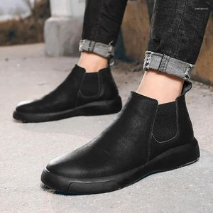 Botas sapatos para homens 2024 de alta qualidade deslizamento no inverno redondo dedo do pé sólido barril curto de salto baixo grande tamanho romano nu