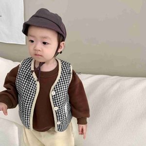 DEVCOAT 2023 Kış Yeni Bebek Sevimli Cep Yaması Yelek Kolsuz Bebek Kız Kalın Sıcak Yelek Hardigan Toddler Boy Ceket Ceket Çocuk Giysileri H240508