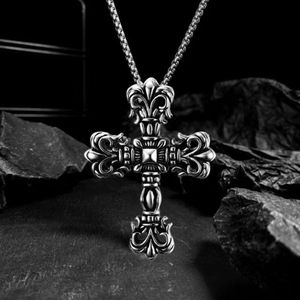 2024 Designer Brand Cross Ch Netlace for Women Luxury chromes Hip Hop Mens Fashion Fashion Pendant Men Heart Classic Jewelry Neckchain Sweater Chain 3GWS