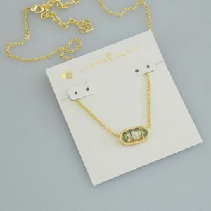 2024 Designer Kendras scotts Neclace Jewelry Insks Minimalist Oval Light Colored Abalone Shell Glass Short Necklace Neck Chain Collarbone Chain