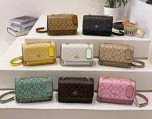 2023 Lüks El çantası Deri Tasarımcı Crossbody Bag Kadınların Omuz Kayışı Çanta Baskı Cüzdan Tasarımcıları Çantalar Moda Kılıfları Alışveriş Çantaları