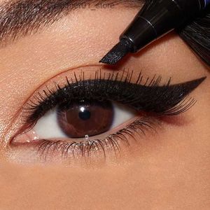 Eyeliner Doppelkopf-Eyeliner-Stift Augenbrauenstift Doppelfunktioneller spitzer Klingenkopf Wasserdichter, schnell trocknender, schwarz-brauner Eyeliner-Make-up Q240119